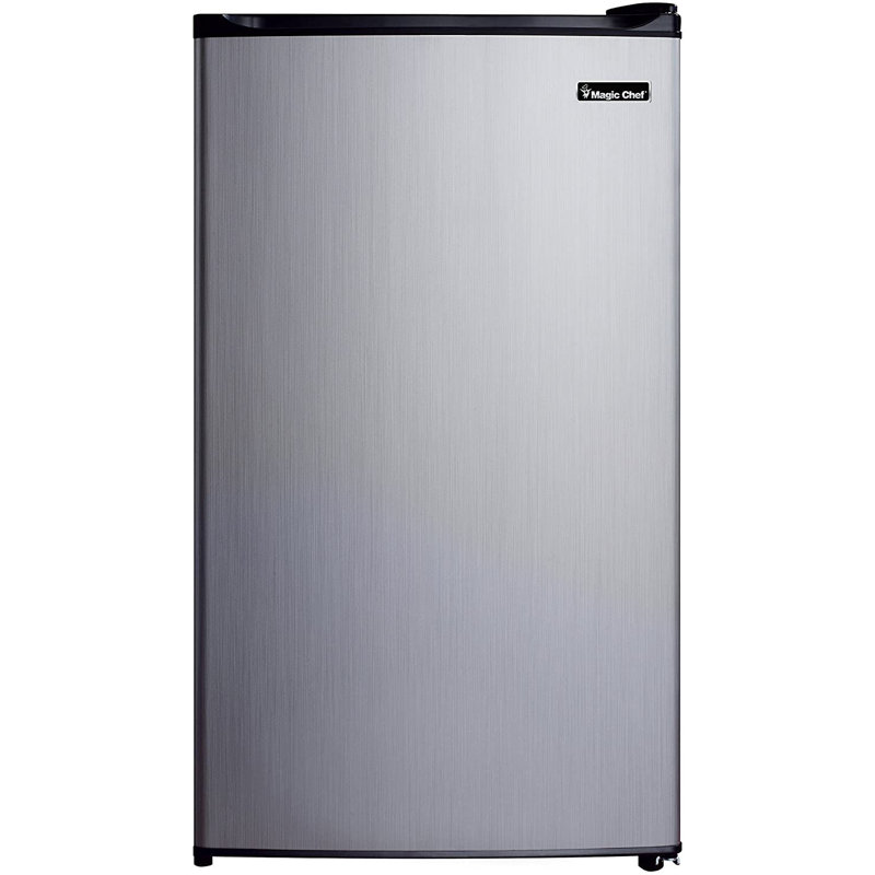 Magic Chef 3.5 Cubic Feet Portable Freestanding Mini Fridge with Freezer