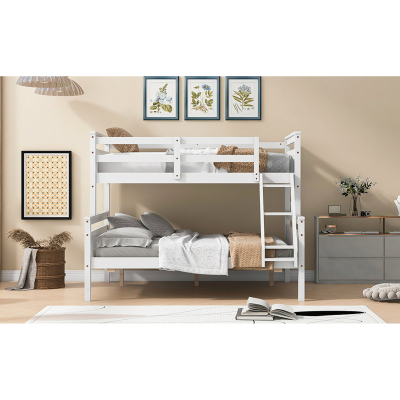 Lit simple superposé au-dessus d'un lit double pour l'espace de la chambre à coucher - Blanc et coffre-fort avec garde-corps inclus