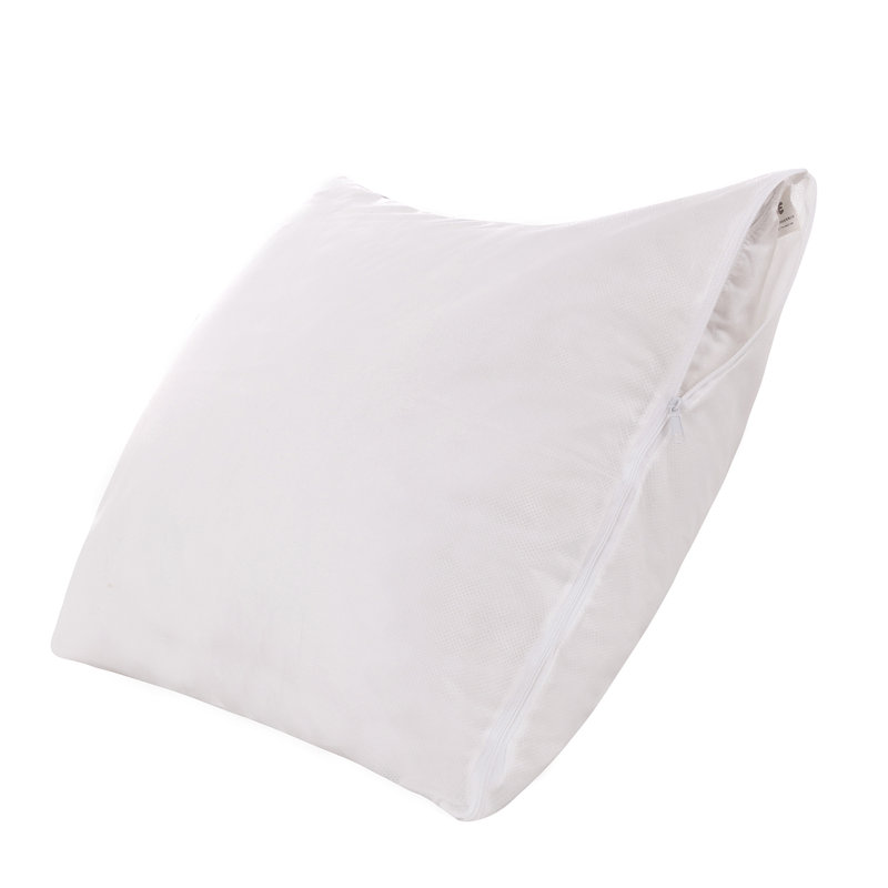 White Hypoallergenic Polyester Standard Pillow Protector Set