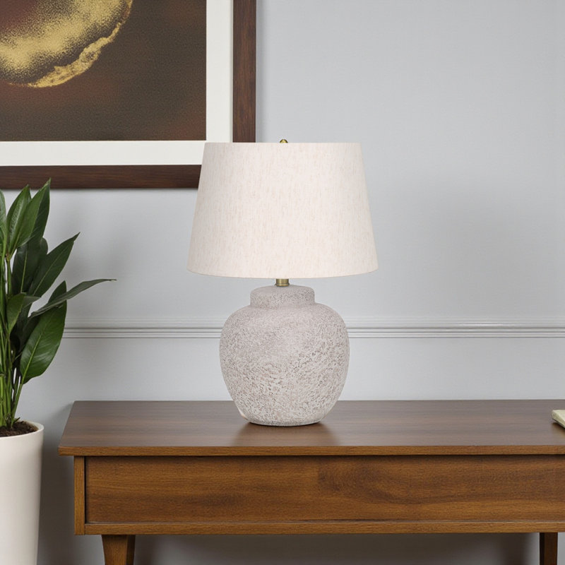 Lampe de table en béton et ivoire / abat-jour crème Elodge, H 21,77 po x l 14,7 po x P 14,79 po