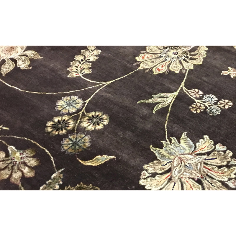 Tapis brun de haute qualité noué à la main