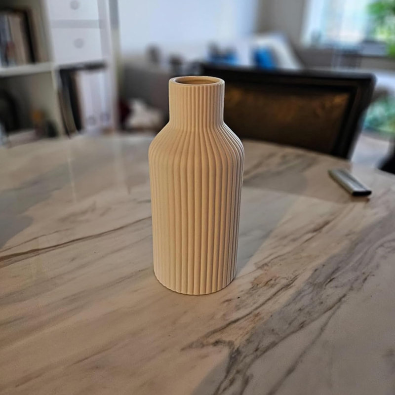 Antwanisha Ceramic / Porcelain Table Vase