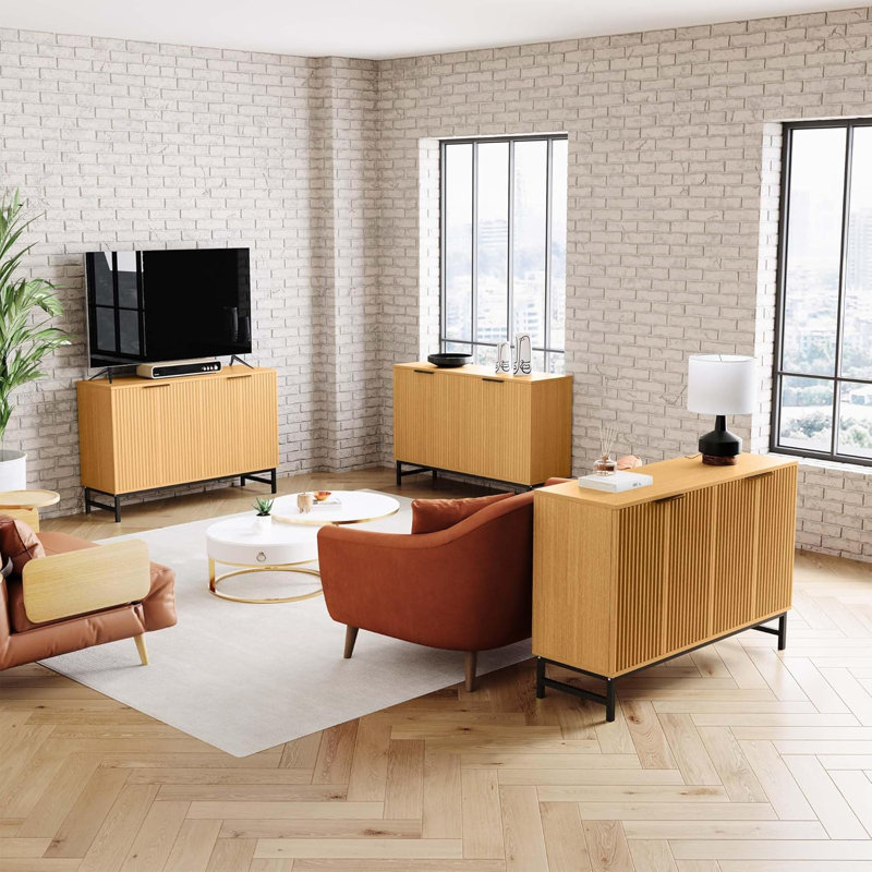 Buffet Buffet avec 4 portes cannelées, crédence moderne de 47 po avec tablettes réglables, console et pieds solides, armoire à café pour le salon, couloir