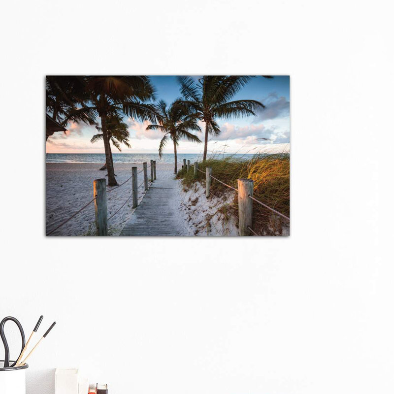 «Beach Sunrise, Key West I» par Matteo Colombo - reproduction de photo, Toile tendue, H 26 po x l 40 po x 1,5 po