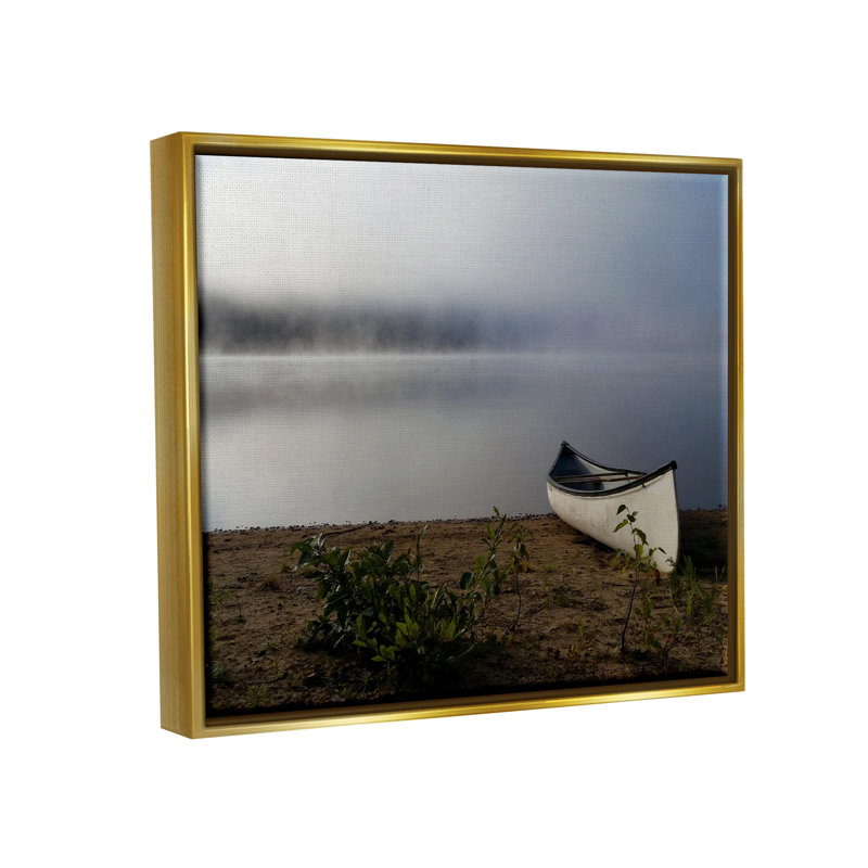 «Lone Canoe Tranquil Foggy Lake Beach Weather» par Daphne Polselli - photographie, H 17 po x l 21 po x P 1,7 po