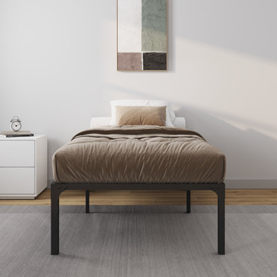 Lit plateforme en métal 16 po Zeta