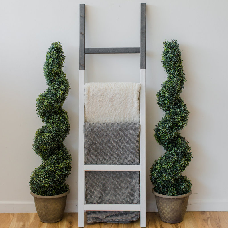 Two Tone Rustic 5 ft Blanket Ladder