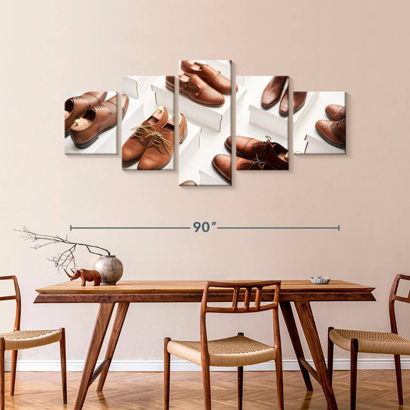 Classic Brown Shoes, H 42 po x l 92 po
