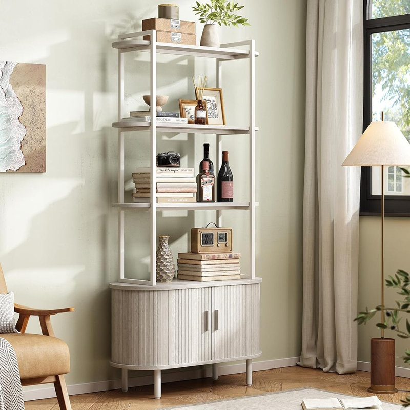 Bibliothèque à 4 niveaux avec armoire de rangement, blanc naturel, bibliothèque autoportante avec porte coulissante et repose-pieds réglable, rangement moderne pour le salon