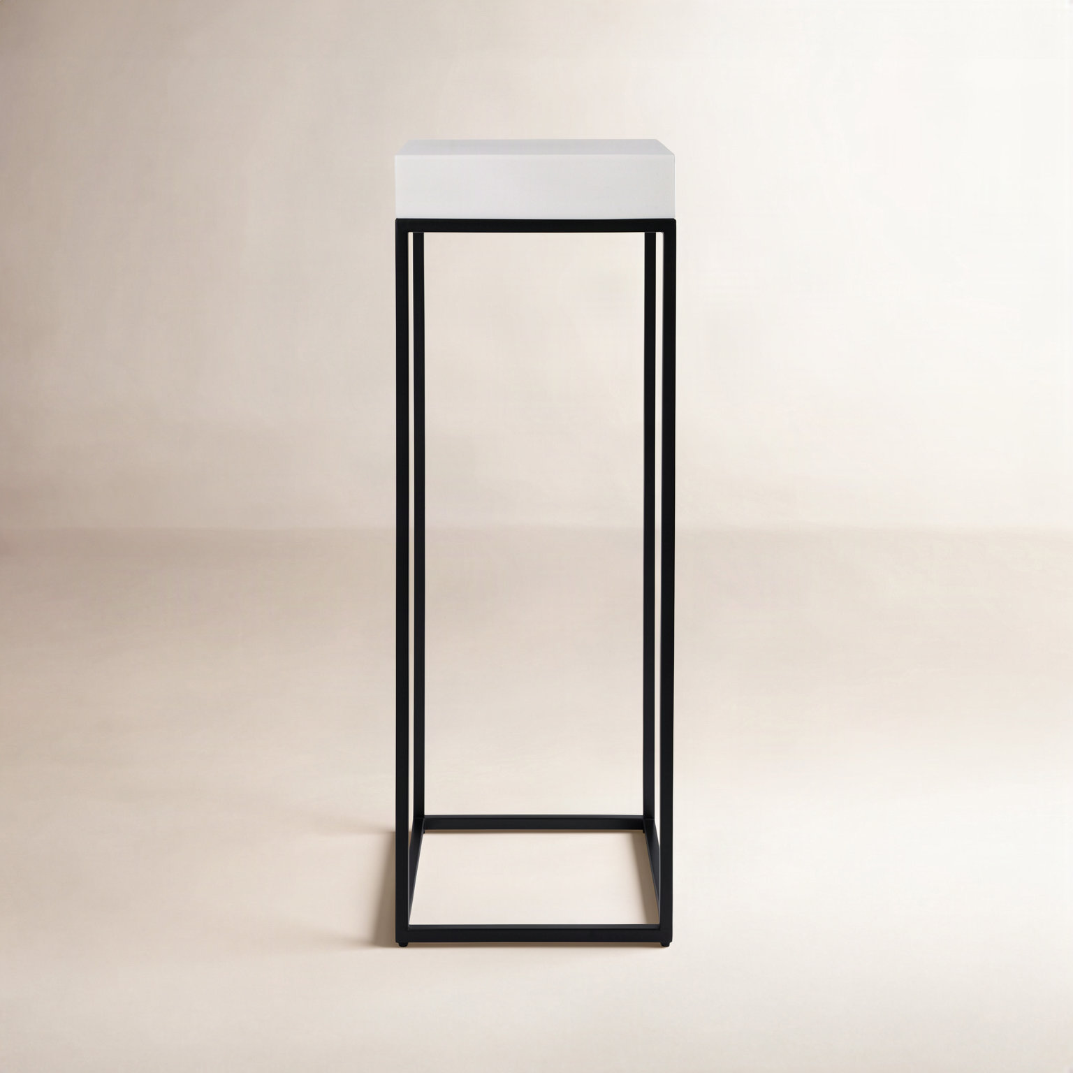 Lily Plant Stand