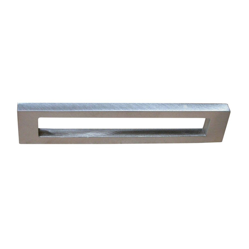 Poignée encastrée 4 1/2 po Modern Forms, Satin
