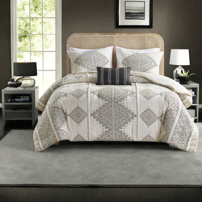 Luxury 4-piece Bedding Sets, Hypoallergenic Polyester, Global-inspired Design For King/cal King Beds