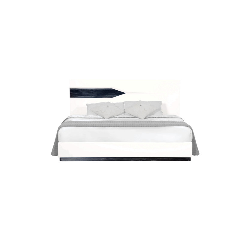 Grand lit luxueux de qualité supérieure pour un confort et une détente imbattables