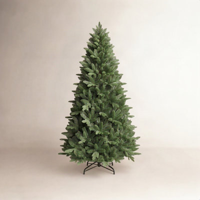 7.5' Spruce Christmas Tree