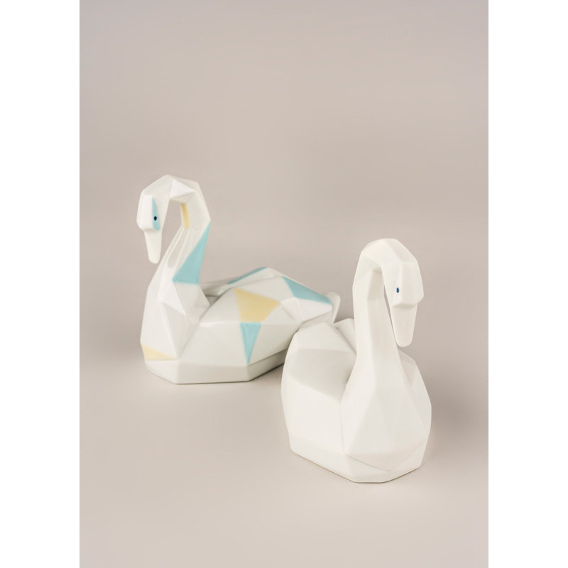 Swan Figurine, Matte White