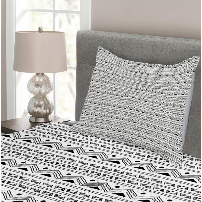 Twin White and Black Microfiber Quilted Bedspread Set