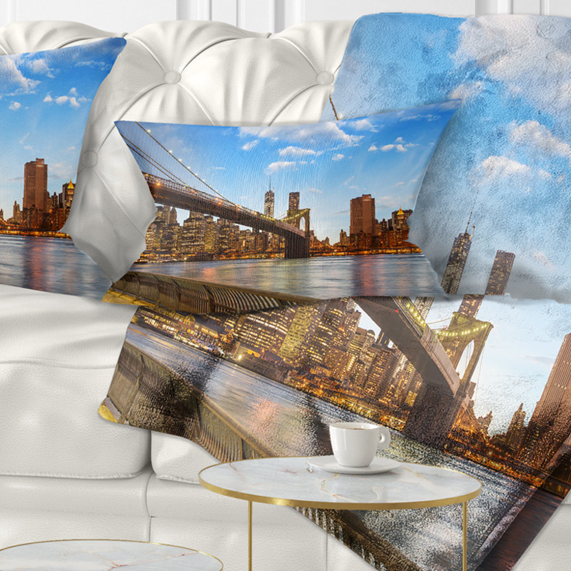 Coussin Cityscape Calm Sky Over Brooklyn Bridge, Rectangulaire, 12 po x 20 po