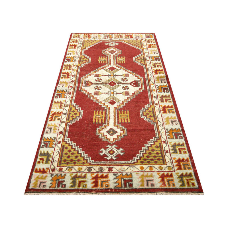 Yastic One-of-a-Kind 2'6" x 4'11" Area Rug