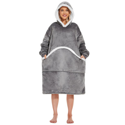 Hanan Throw Blanket