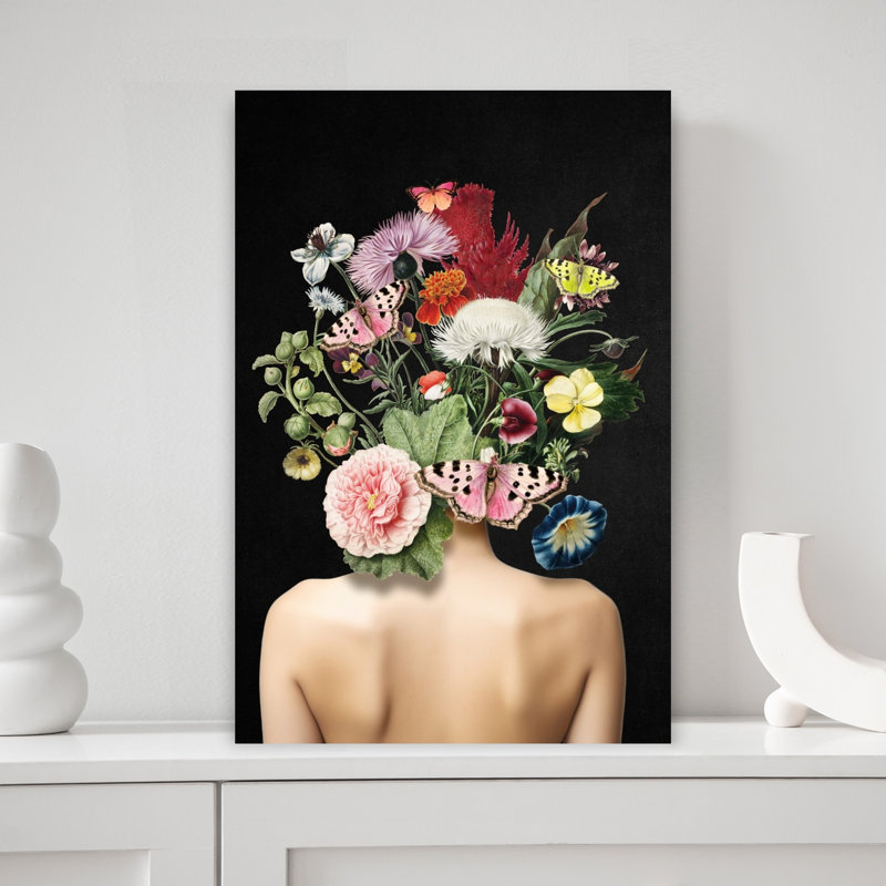 Femme avec tête de fleur colorée élégante fleur de papillon nature sereine, H 18 po x l 12 po
