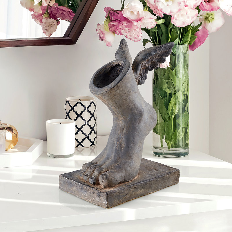 Handmade and Hand Finishing Resin Figurine / Sculpture Decorative Object