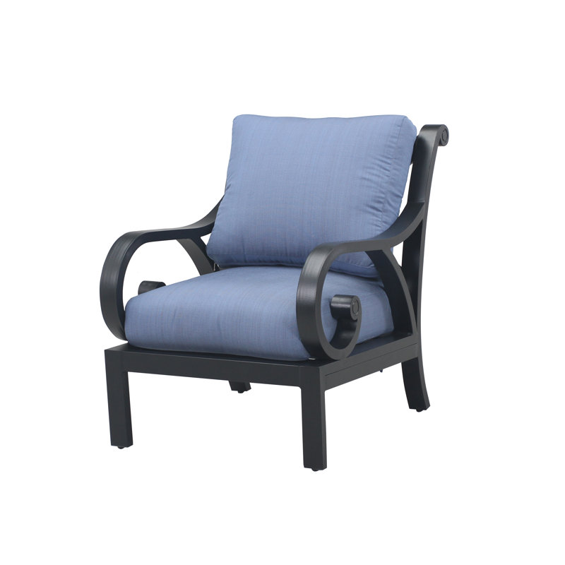 Chaise de patio avec coussins sunbrella Semaj