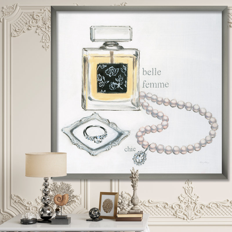 «Perfume Glam Bathroom I», reproduction sur toile encadrée, H 30 po x l 30 po x P 1 po, Cadre argenté