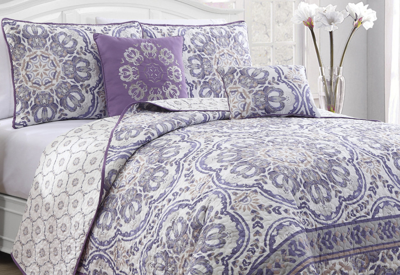 [BIG SALE] Dreaming of Spring Quilts & Coverlets You’ll Love In 2023