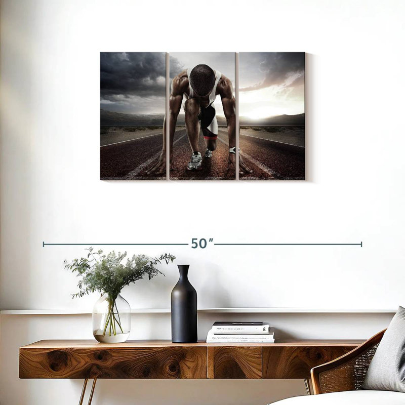 Sireci Track Sprinter, 20" H x 33" W