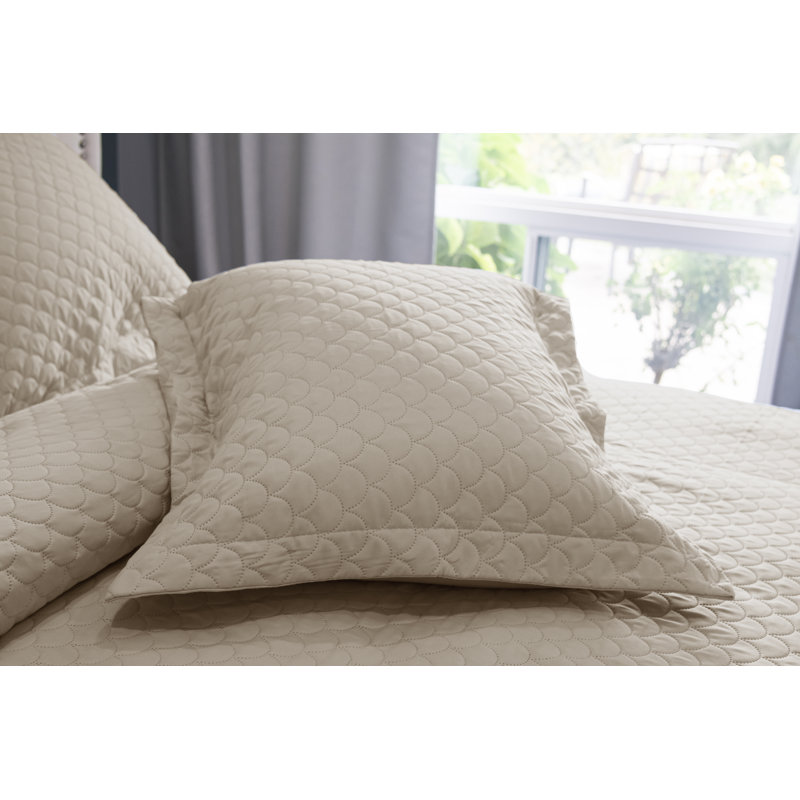 Basics Traditional Quilted Solid Colour Quilt Set, Taupe, Twin Quilt + 1 Standard Sham
