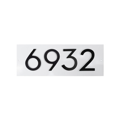 Steel Horizontal Magnetic Modern Address Plaque (4" Numbers - 4 Characters) - Black/Gold