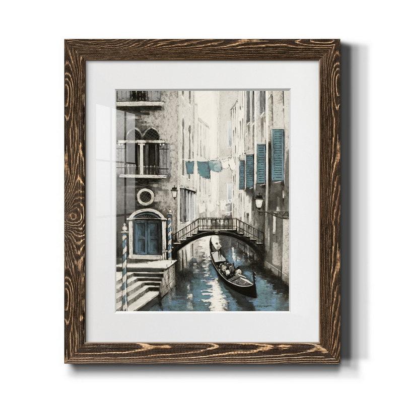 Venise I - reproduction d'art, Walnut Framed Paper, H 24 po x l 18 po x P 1,5 po, Blanc