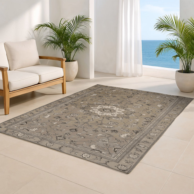 Tabriz Gray Indoor and Outdoor Area Rug, Rectangle 4' x 6'