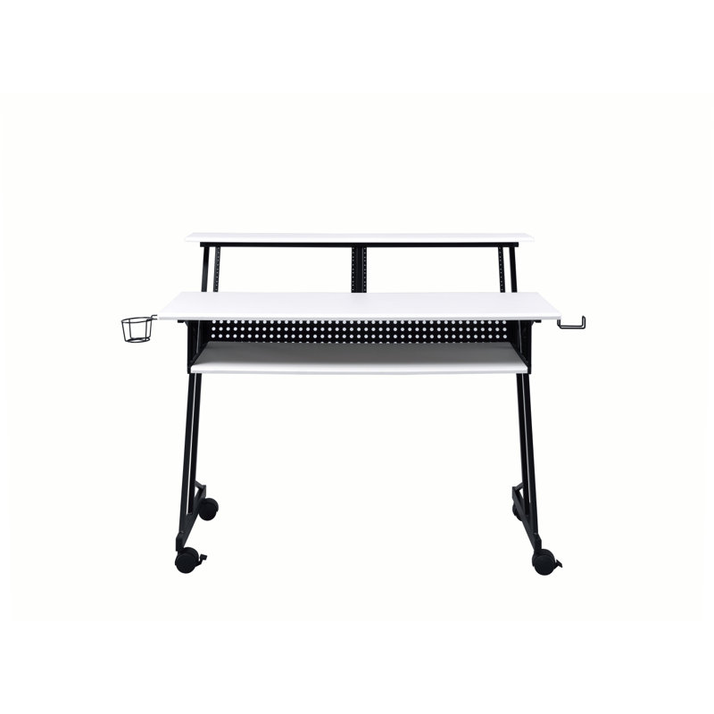Bureau de studio de musique suitor