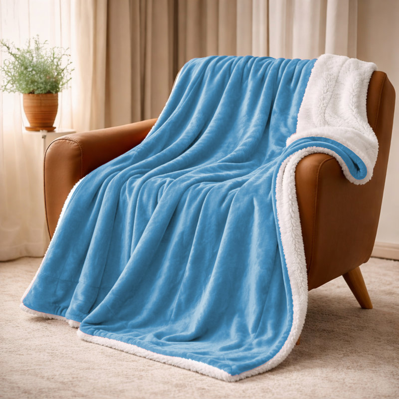 Couverture réversible en sherpa et en fausse fourrure, Grand (L 90 po x l 90 po), Bleu clair