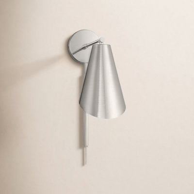 Single Light Armed Sconce