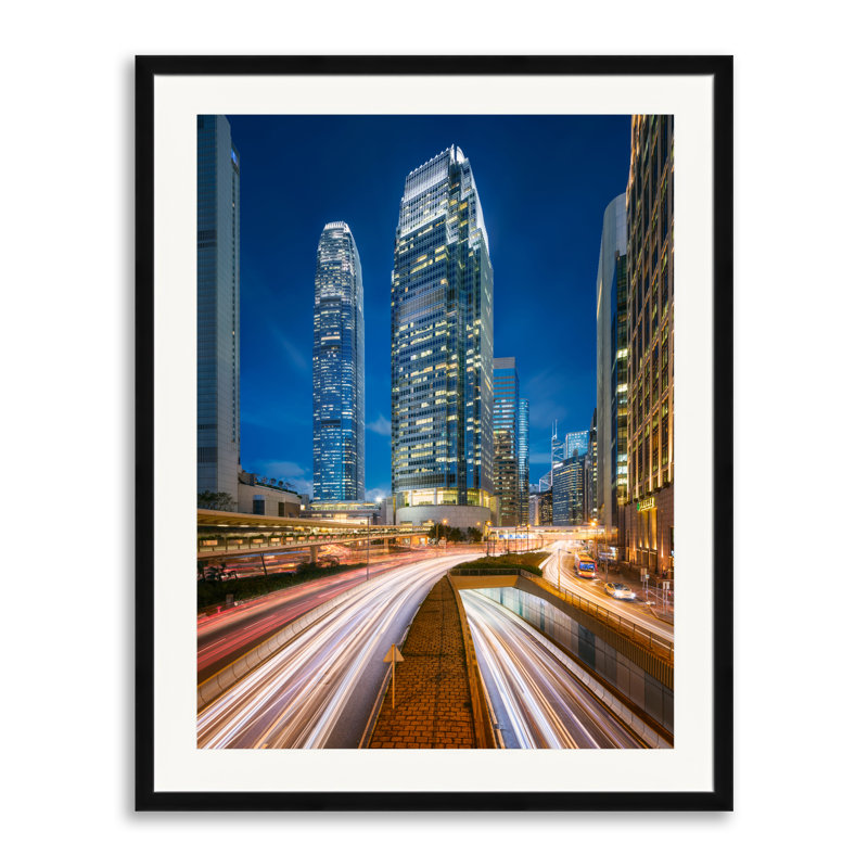 Junction par Michael Breitung - photographie, Papier avec cadre noir, H 31,25 po x l 25,25 po