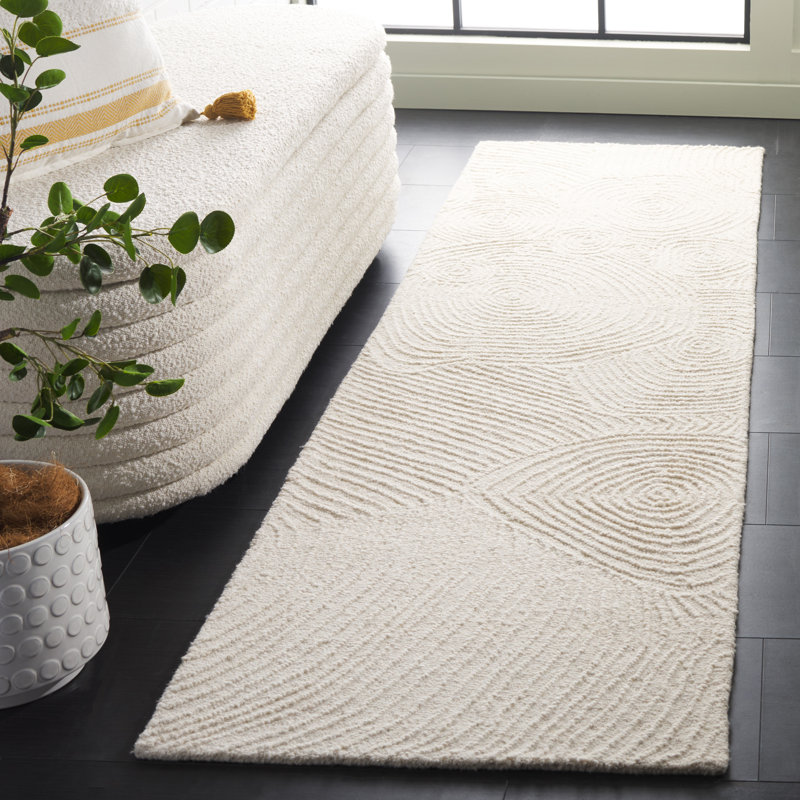 Giard Area Rug, Runner 2'3" x 8'