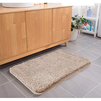 Amiley Solid Colour Indoor / Outdoor Area Rug
