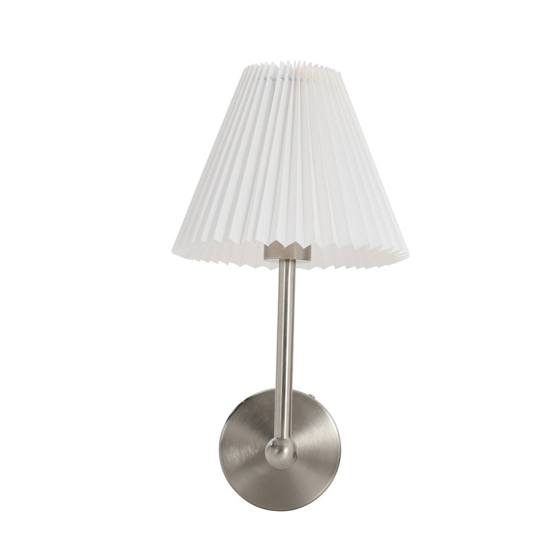 Arvyda Plug-in Swing Arm Sconce
