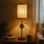Lampe de table en métal avec abat-jour cylindrique Favian