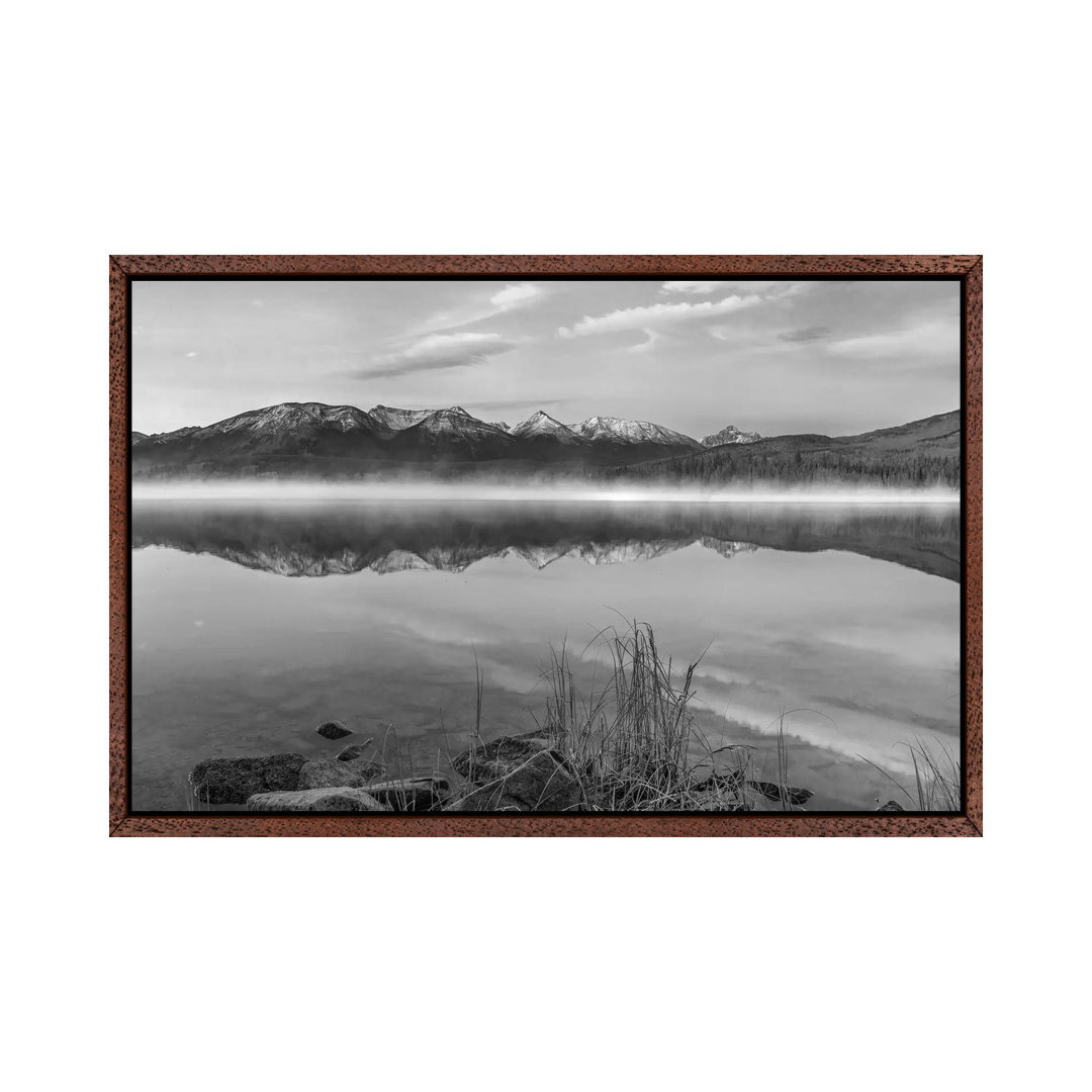 Trident Range From Pyramid Lake, Jasper National Park, Alberta, Canada von Tim Fitzharris - Galerie-verpackte Leinwand G...