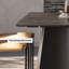 Petite table et chaises sophistiquées-105512112