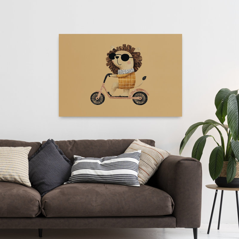 «Hipster lion on scooter», H 32 po x l 48 po