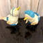 Ensemble de 2 figurines d'oiseaux en résine et métal Coastal Fancy That, blanches et bleues, d'une hauteur de 4,25 pouces