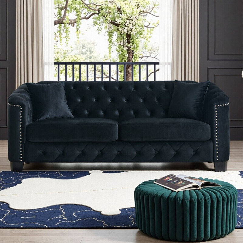 Canapé Chesterfield classique capitonné à trois places avec garniture cloutée et confort profond, Noir