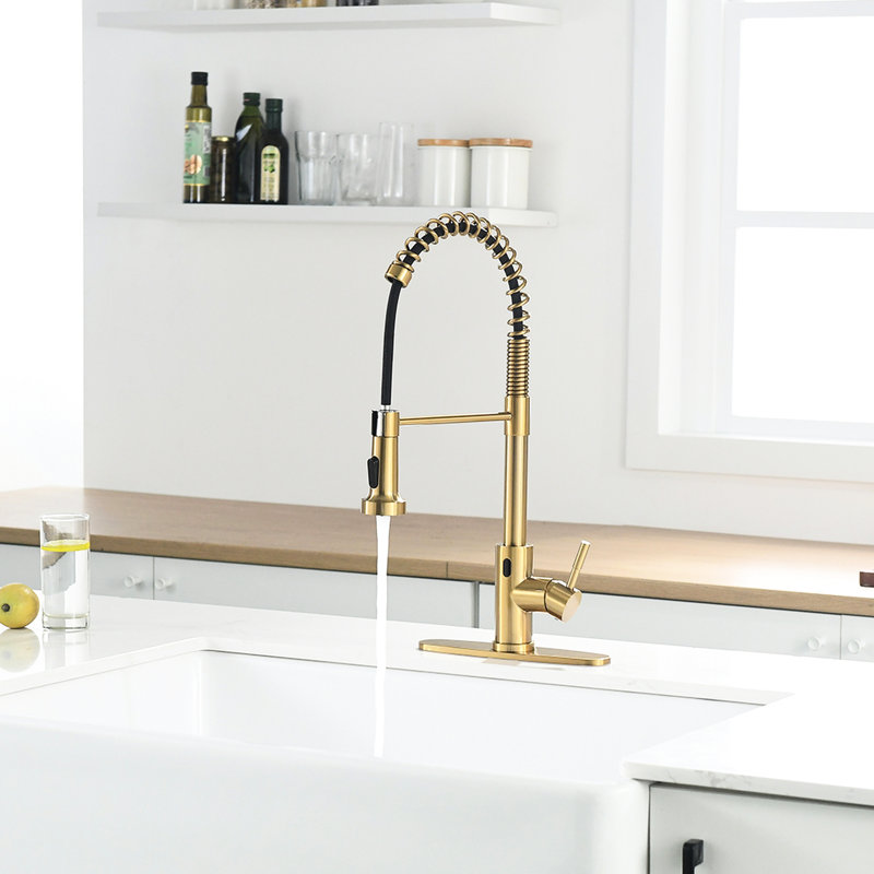 Robinet automatique mains - sans contact avec douchette moderne en or brossé pour une utilisation pratique dans la cuisine Distance de détection en acier inoxydable de 2 pouces