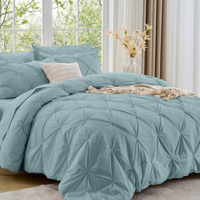 Sasttie Twin XL Comforter Set, 5-Piece Bed in a Bag, Pintuck Bedding Sets for All Season, Includes Comforter, Flat Sheet, Fitted Sheet, Pillowcase and Pillowsham, Brown
