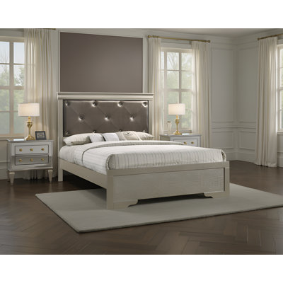 Tumut Silver Champagne Tufted Queen Bed