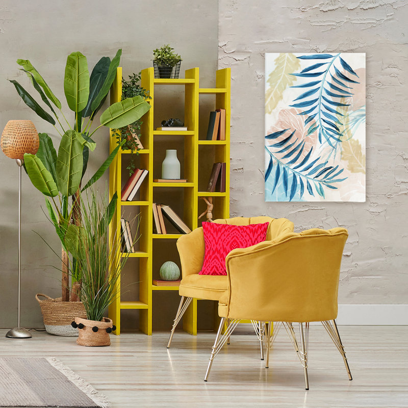 Palmiers en toile de brume pastel, design par Nan, H 36 po x l 24 po